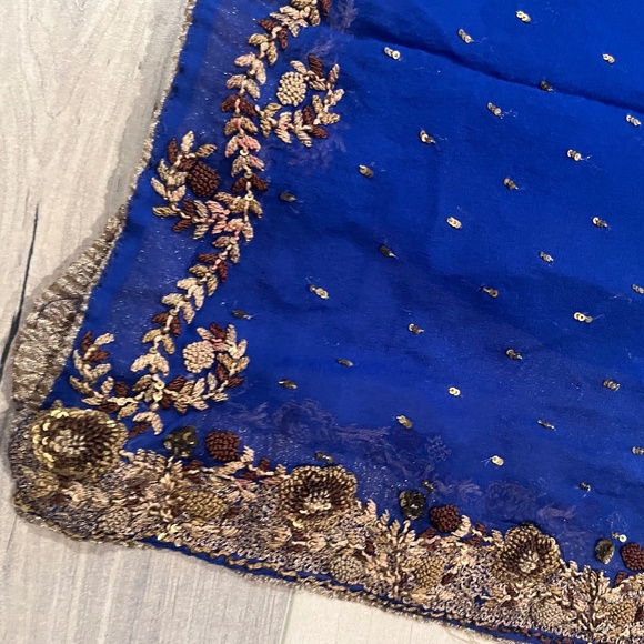 Women’s Indian 3 Piece Blue Silk Sequin Top & Pants w Matching Wrap-Large - Picture 3 of 11